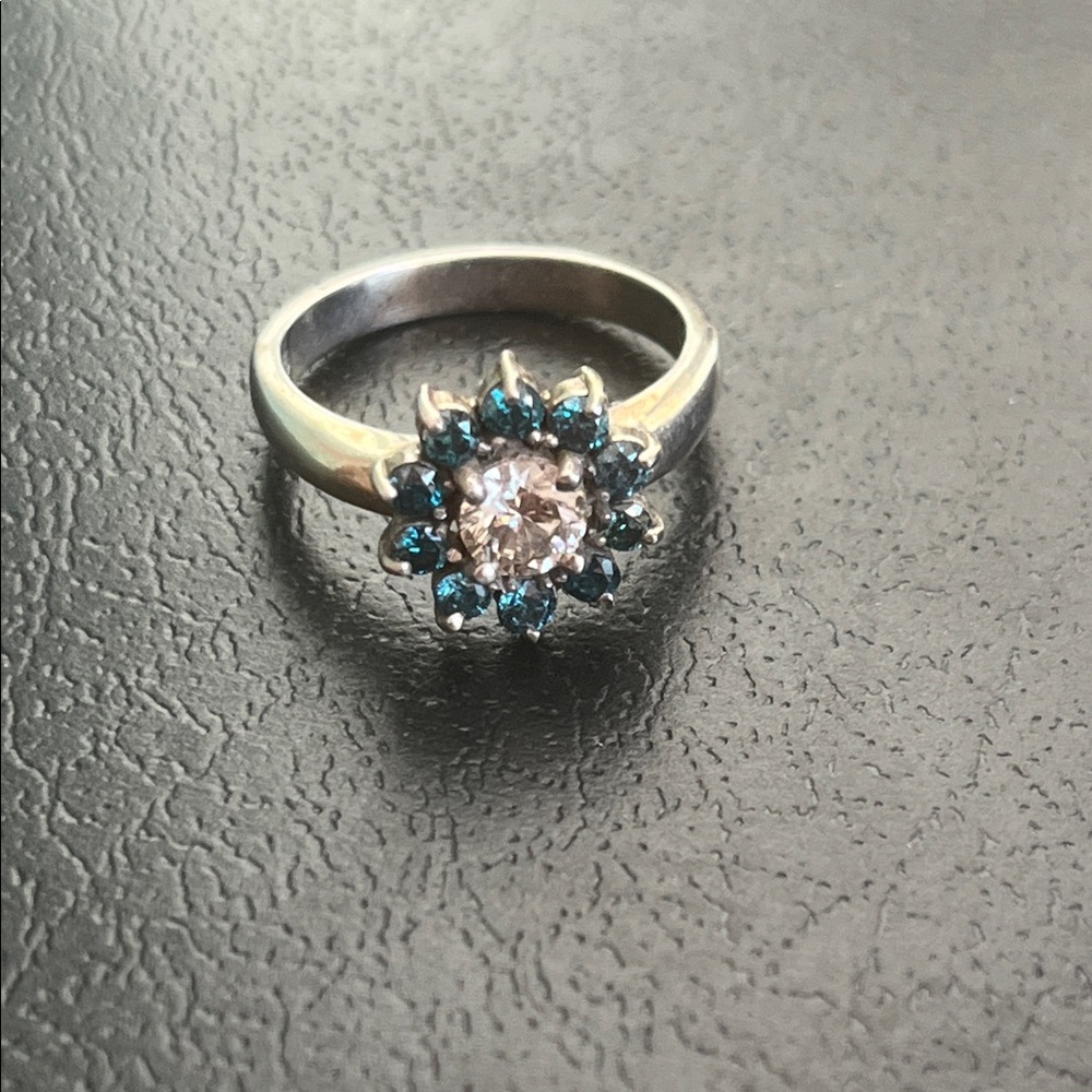 Sterling 925 Floral Halo Ring with Deep Blue Accent Stones 💝